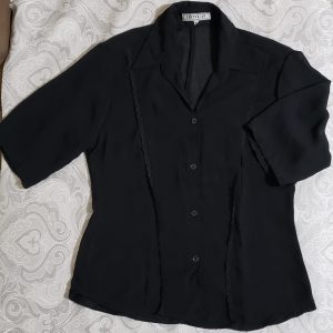 COD: 10195L – Camisa Rouprushy, feminina , em voal detalhes em renda, tamanho M,  usada