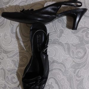 COD: 10402B – Sapato Cecília Barros, salto 6 centímetros,  tamanho 36, usado