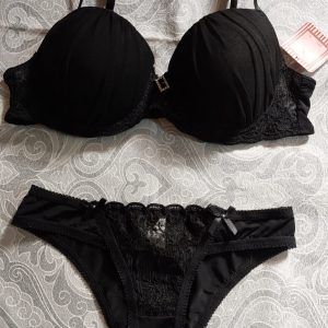 COD: 10414L – Conjunto de lingerie, em poliamida e lycra, cor preto, sutiã com bojo, tamanho 46, novo