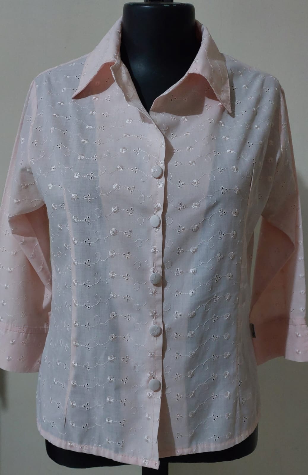 COD: 10422L – Camisa feminina, marca Raveca, mangas 3/4, tamanho P,  usada