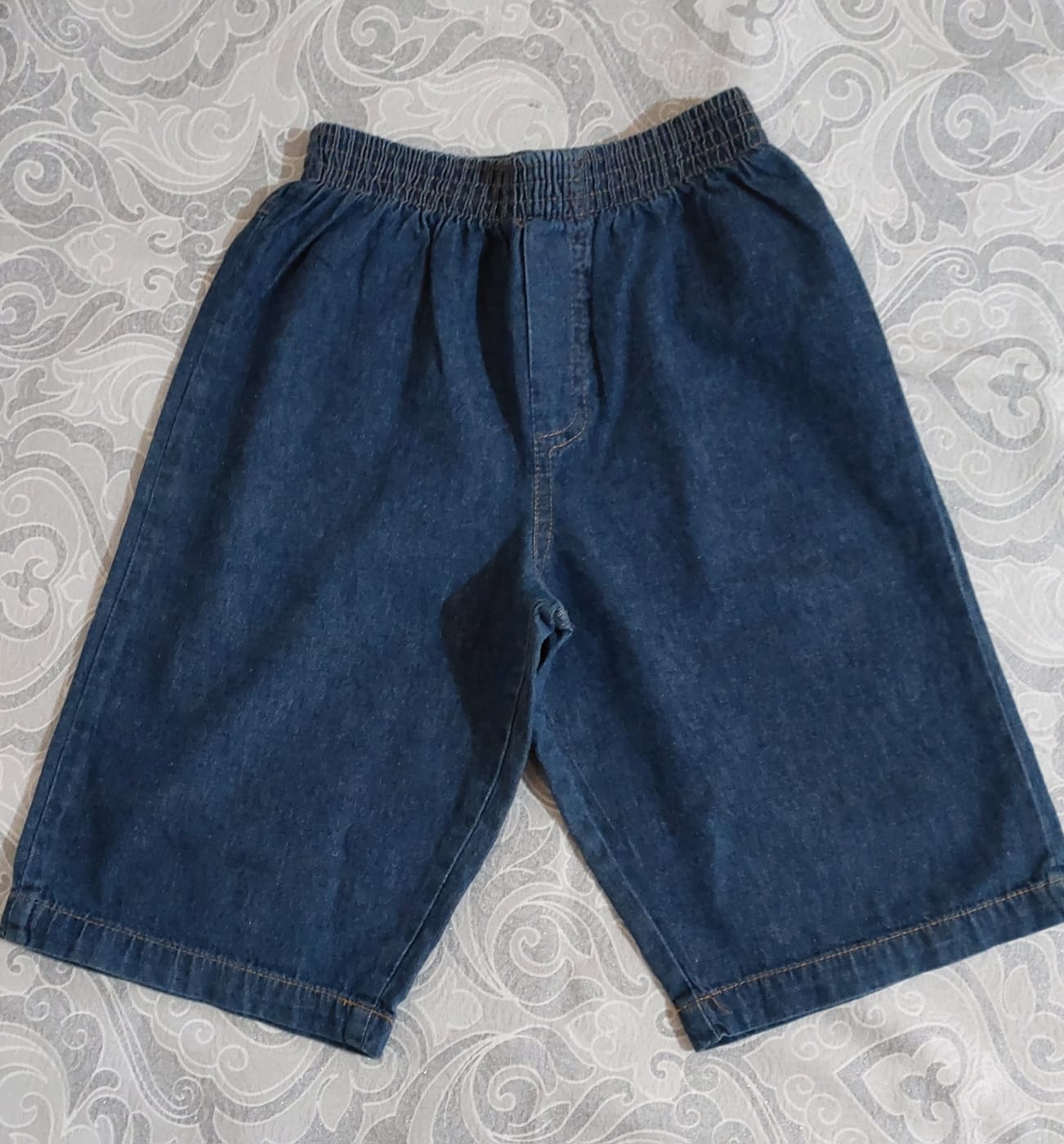 COD: 10436L – Bermuda jeans marca Alenice Kids, infantil, em algodão, um bolso atrás e com elástico na cintura, tamanho 8, usado